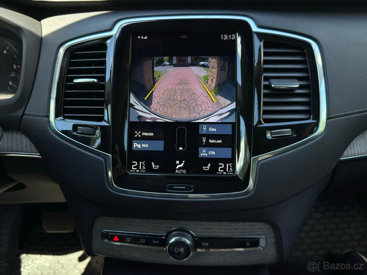 2021 Volvo XC90 - 13