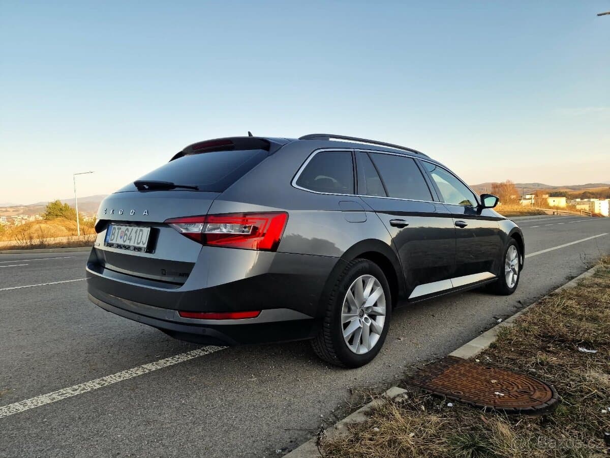 2022 Škoda SUPERB - 13