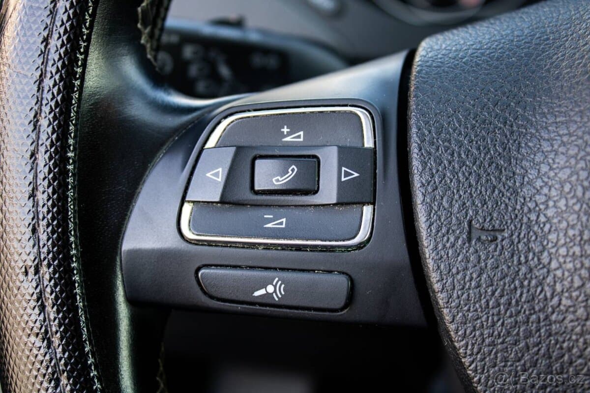 2013 Volkswagen JETTA - 13