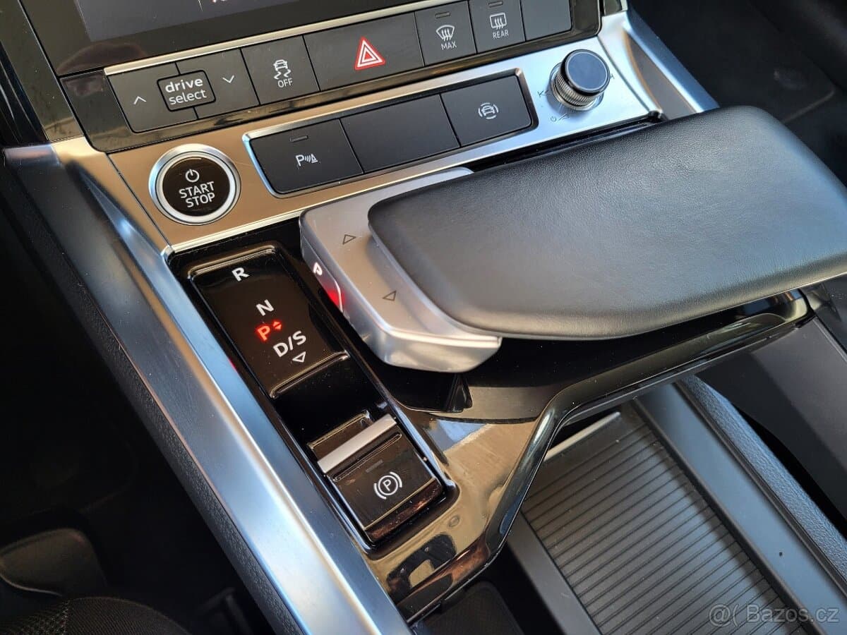 2023 Audi E-TRON - 13