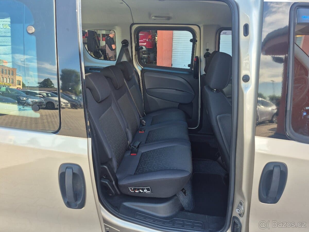 2010 Fiat DOBLO - 13