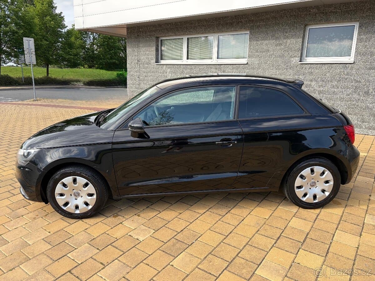 2015 Audi A1 - 13
