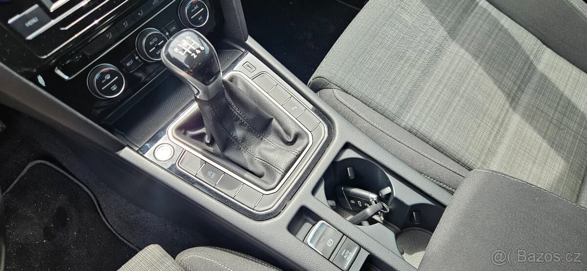 2020 Volkswagen PASSAT - 13