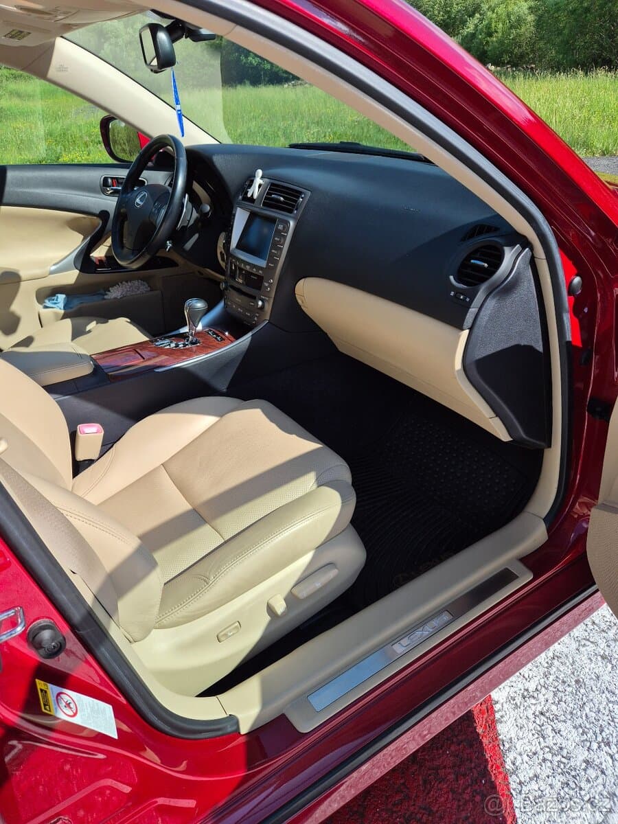 2008 Lexus IS - 13
