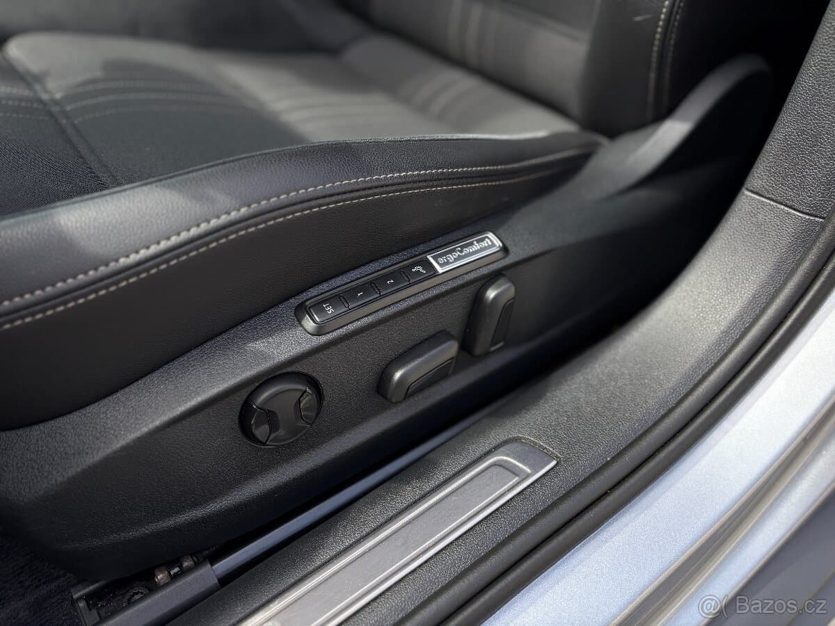 2018 Volkswagen PASSAT - 13