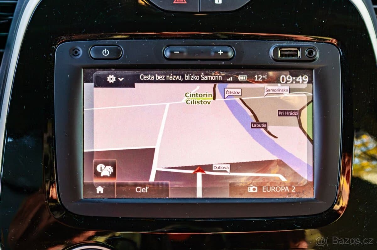 2018 Renault CAPTUR - 13