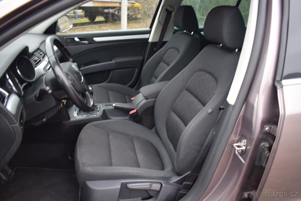 2011 Škoda SUPERB - 13