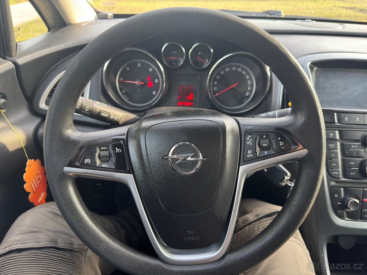 Opel ASTRA - 13