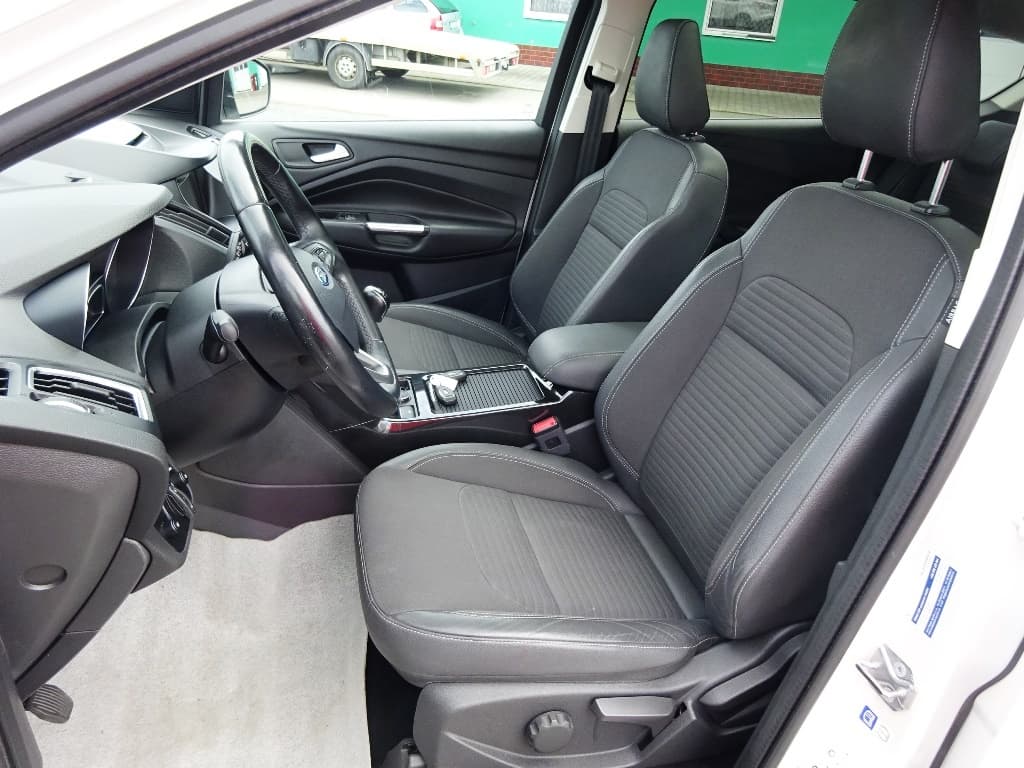 2018 Ford KUGA - 13
