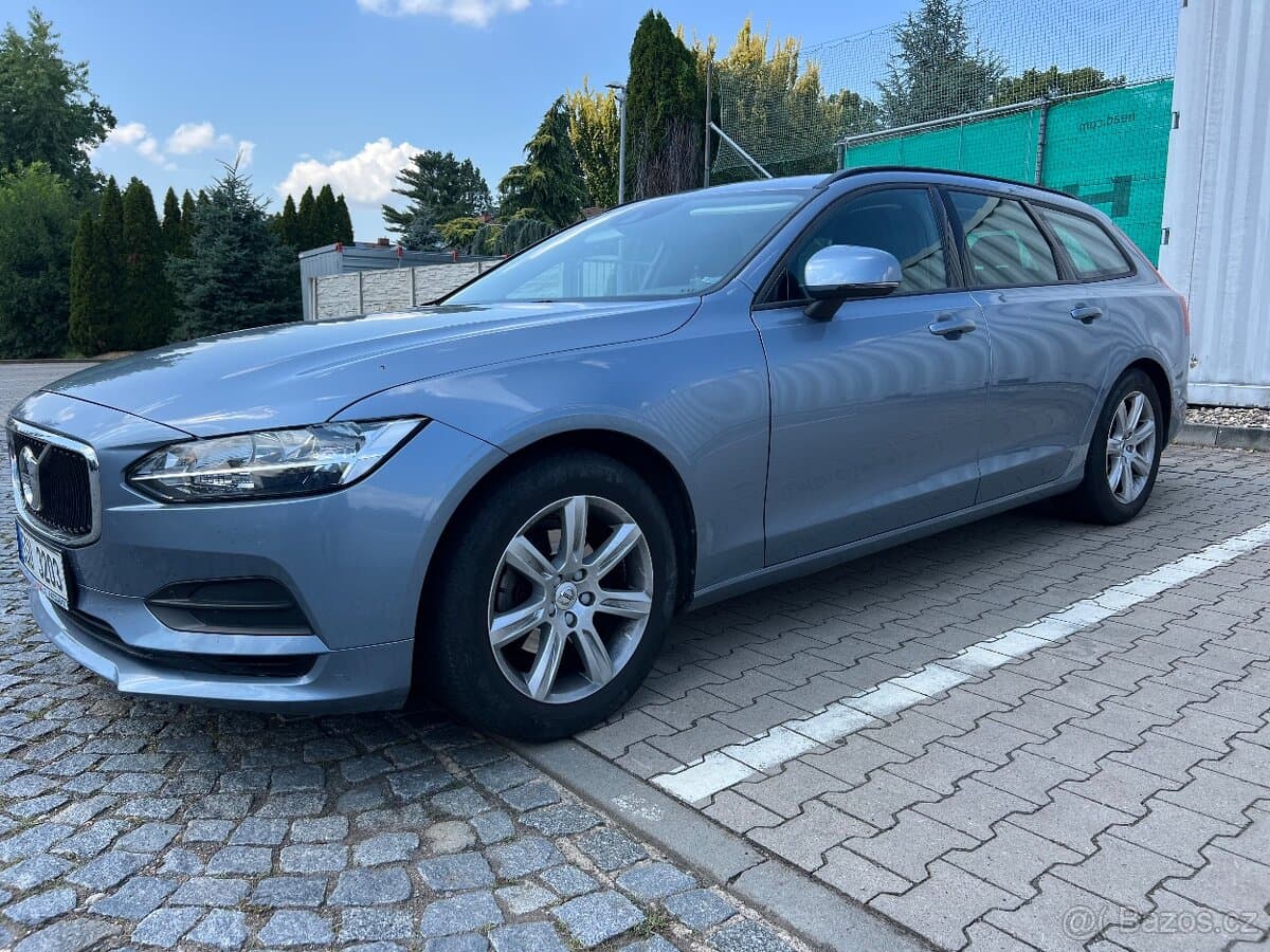 2017 Volvo V90 - 13