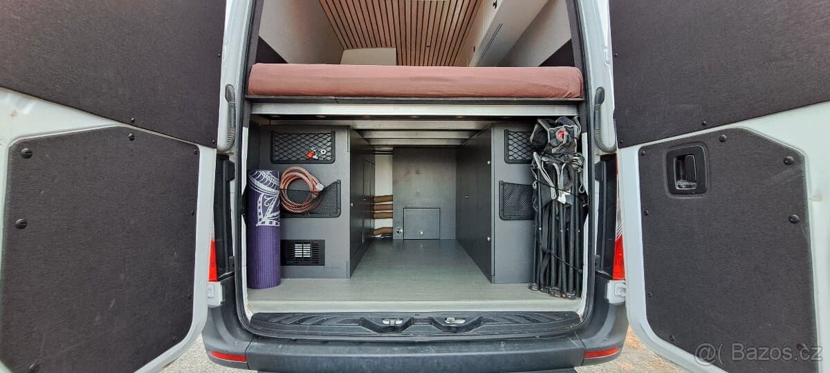 Mercedes-Benz SPRINTER - 13