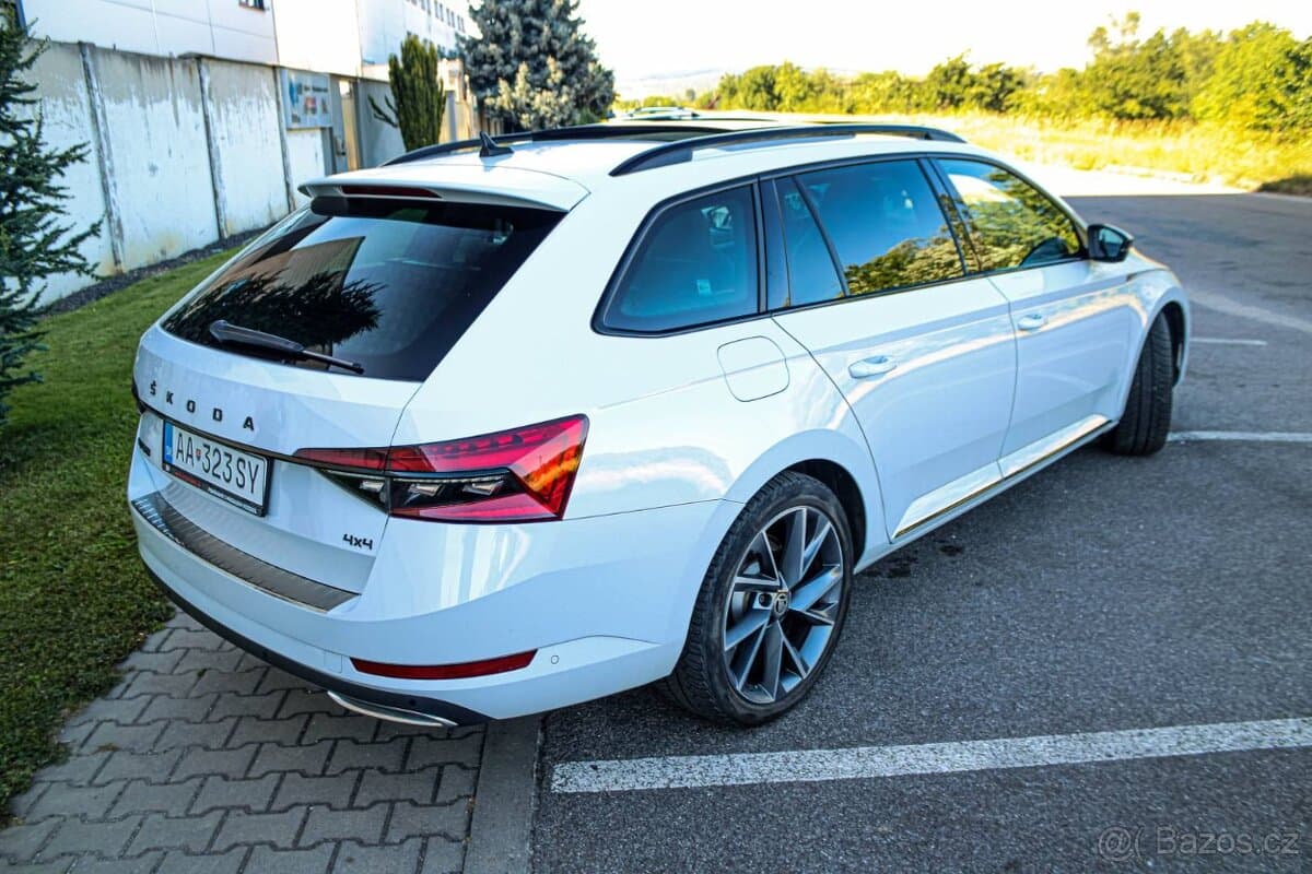 2022 Škoda SUPERB - 13