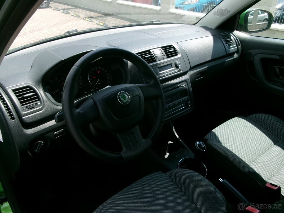 2010 Škoda FABIA - 13