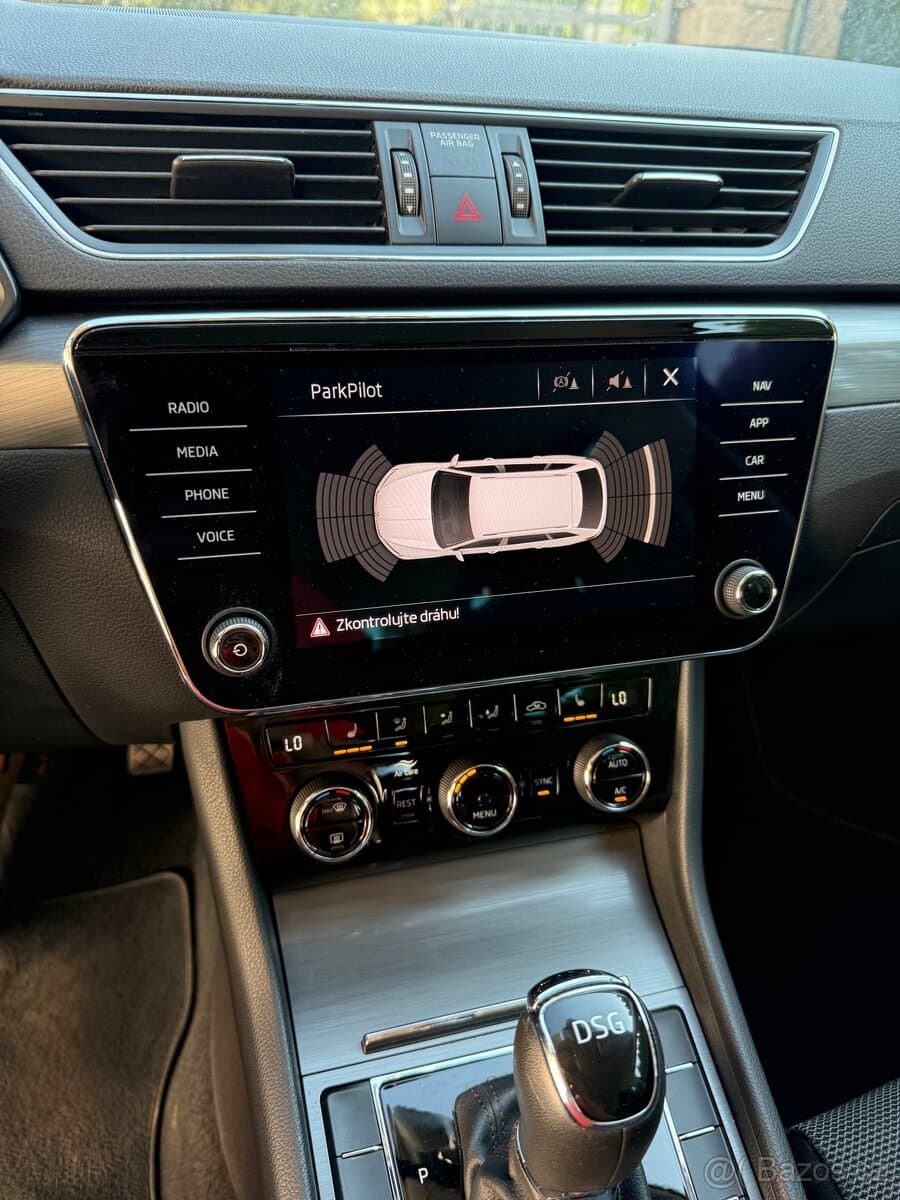 2020 Škoda SUPERB - 13