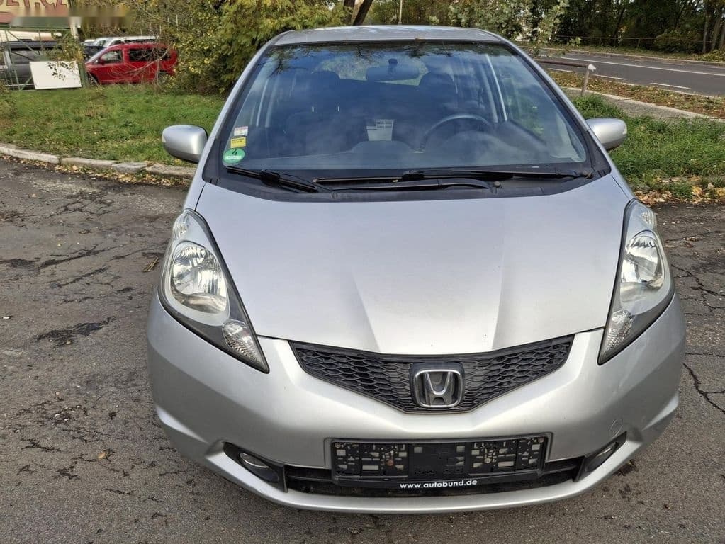 2010 Honda JAZZ - 13