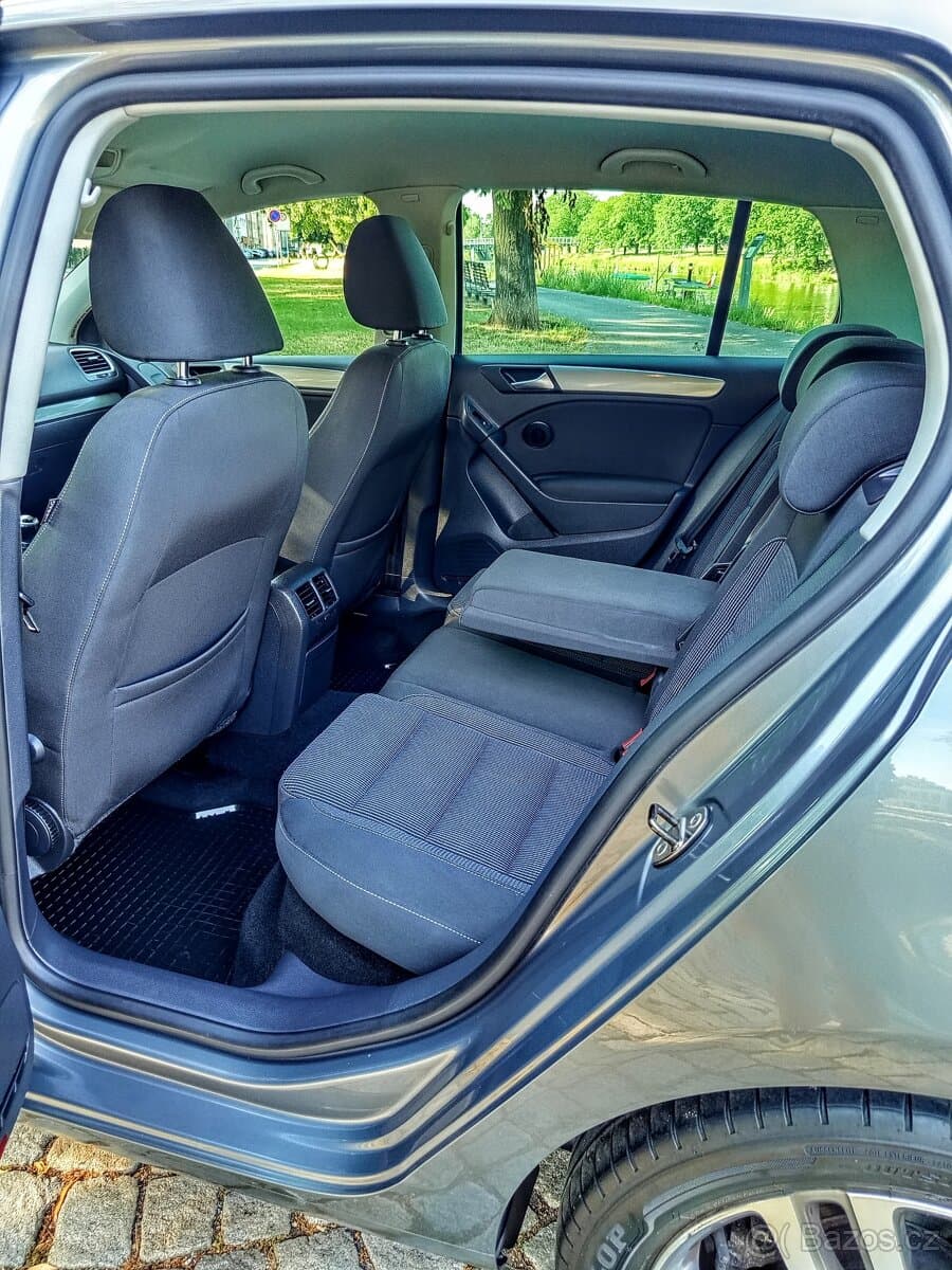 2011 Volkswagen GOLF - 13