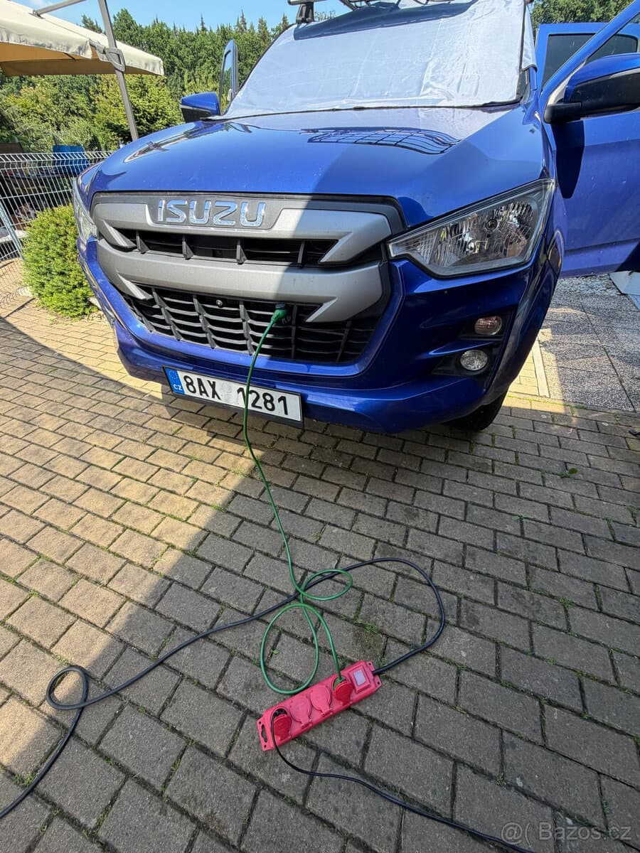 2021 Isuzu D-MAX - 13