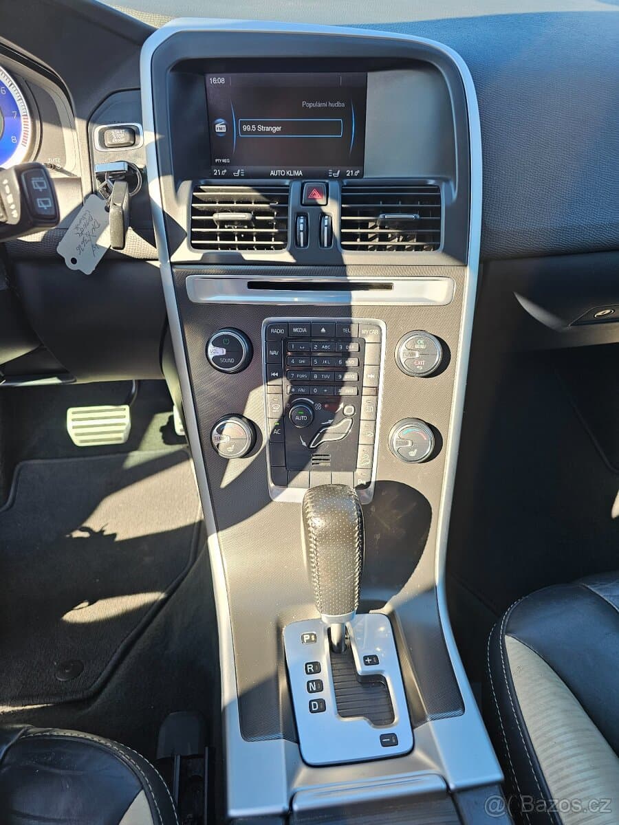 2011 Volvo XC60 - 13