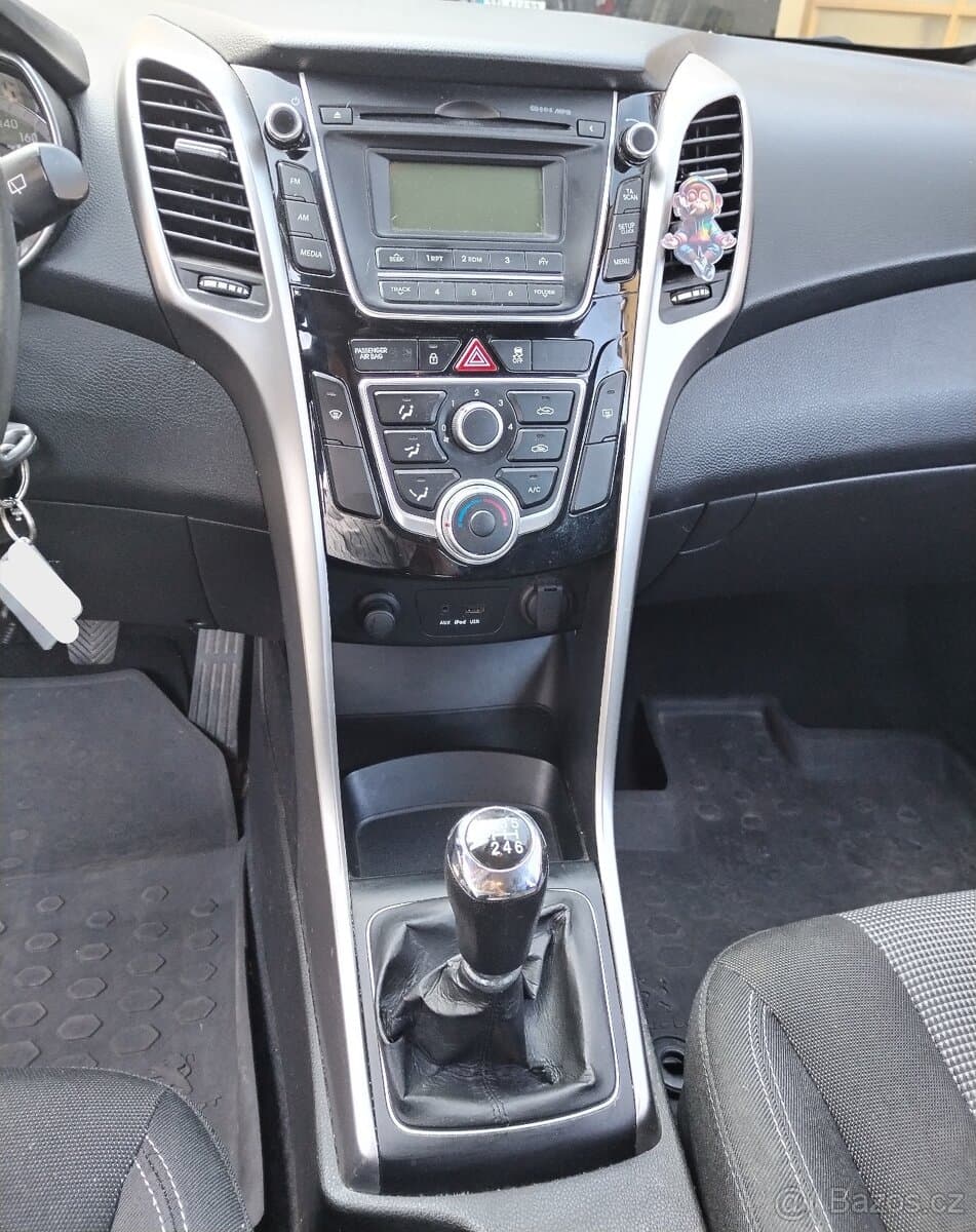 2013 Hyundai i30 - 13