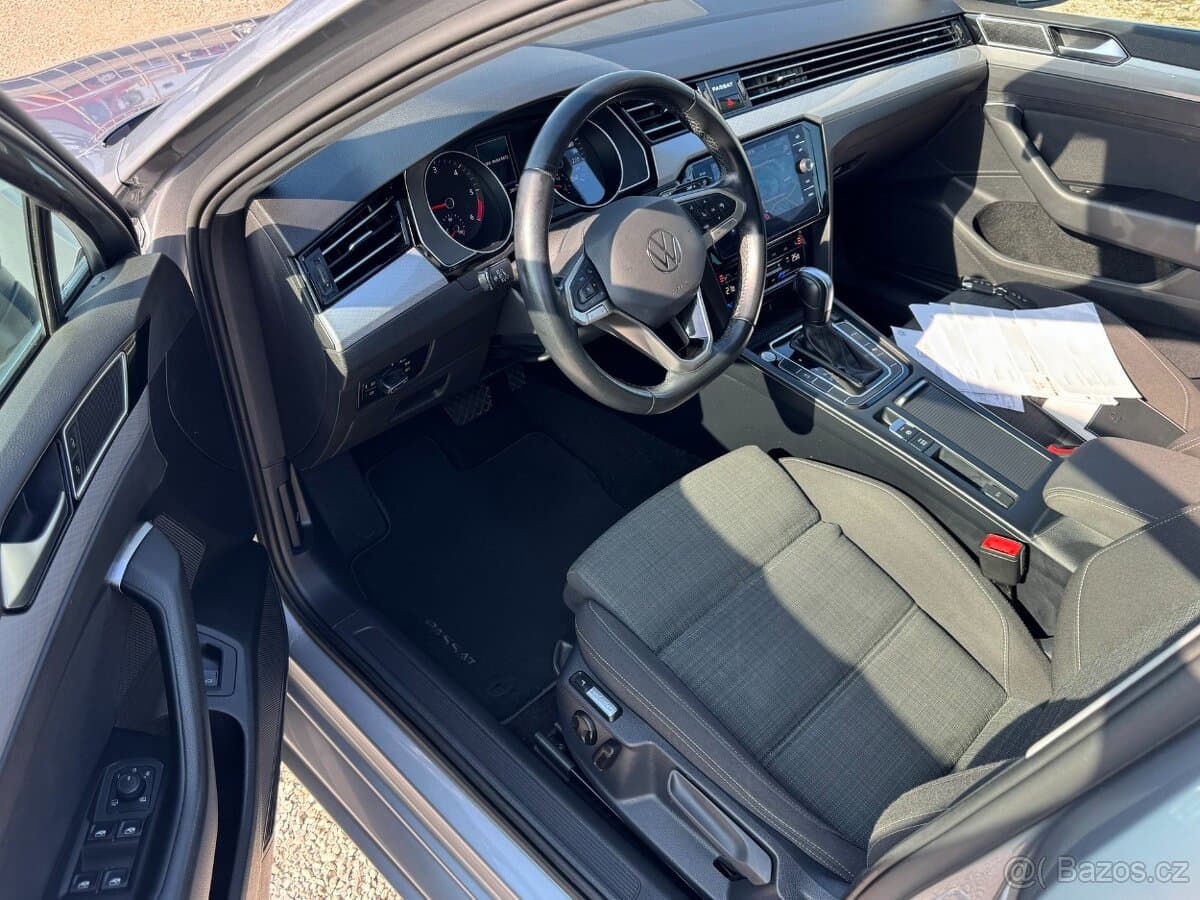 2021 Volkswagen PASSAT - 13