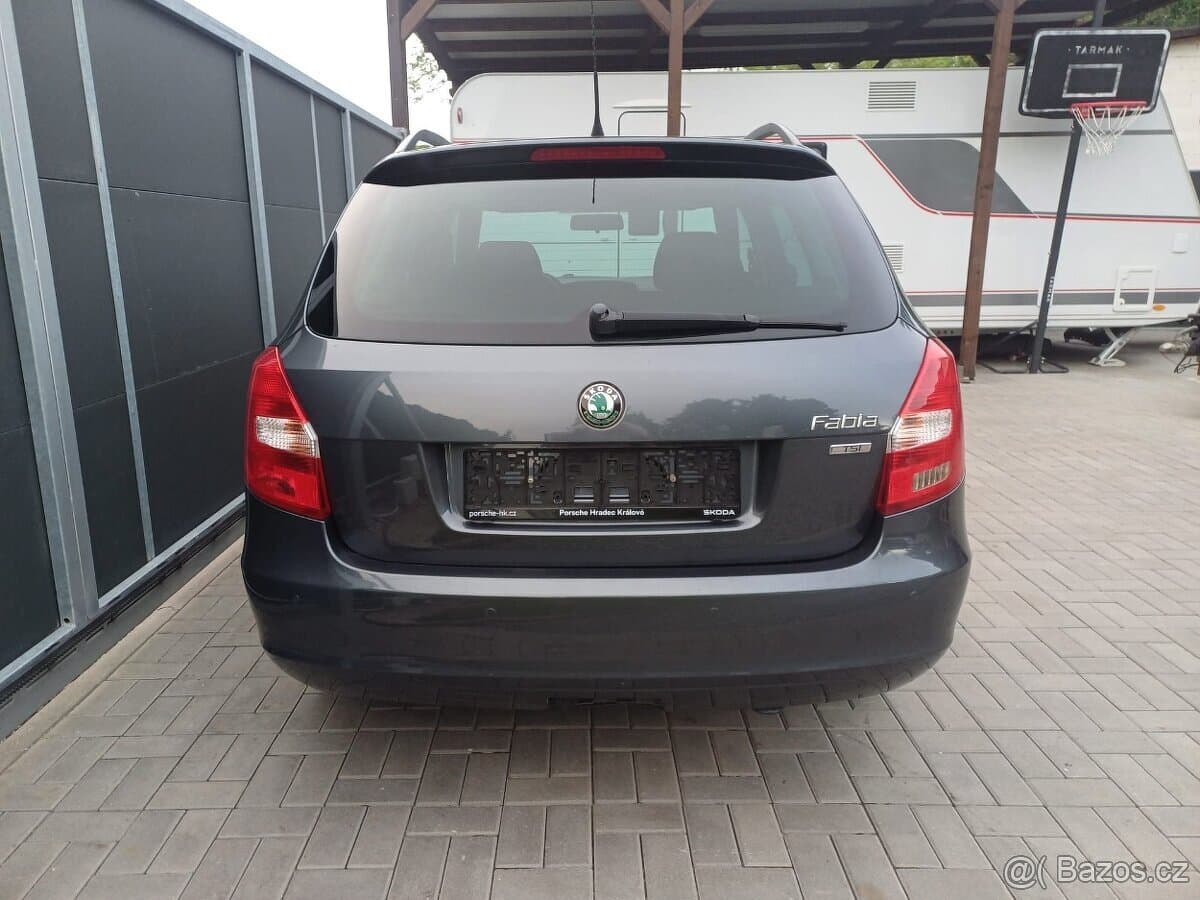 2011 Škoda FABIA - 13