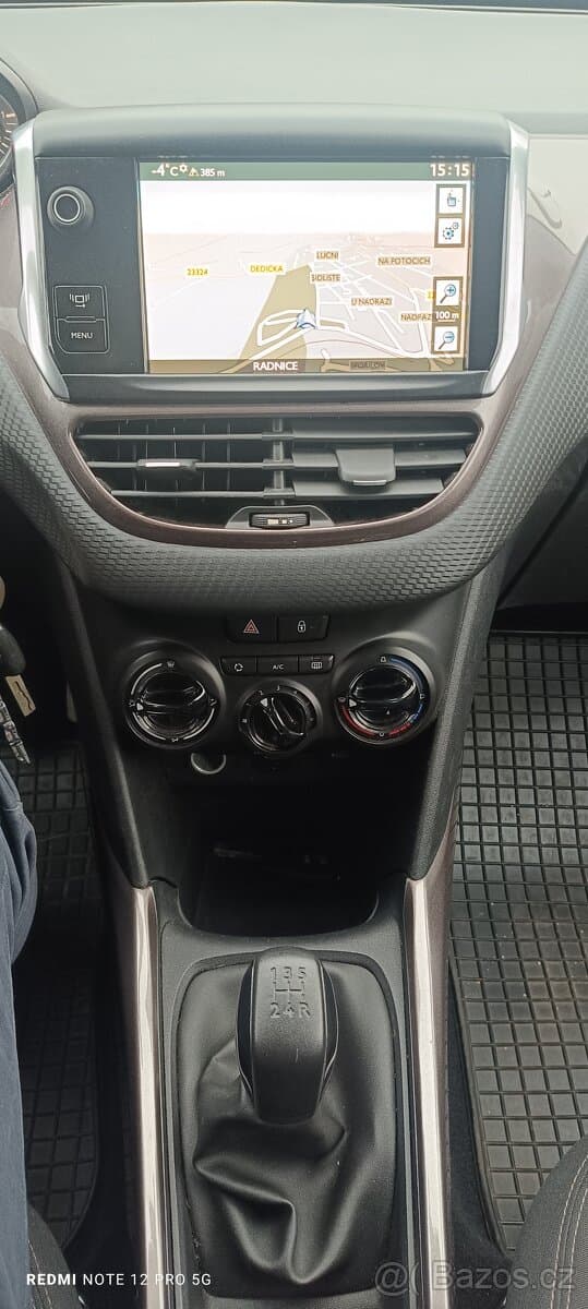 2013 Peugeot 2008 - 13