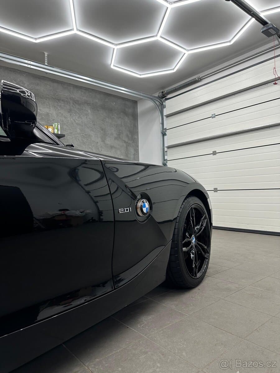 2007 BMW Z4 - 13