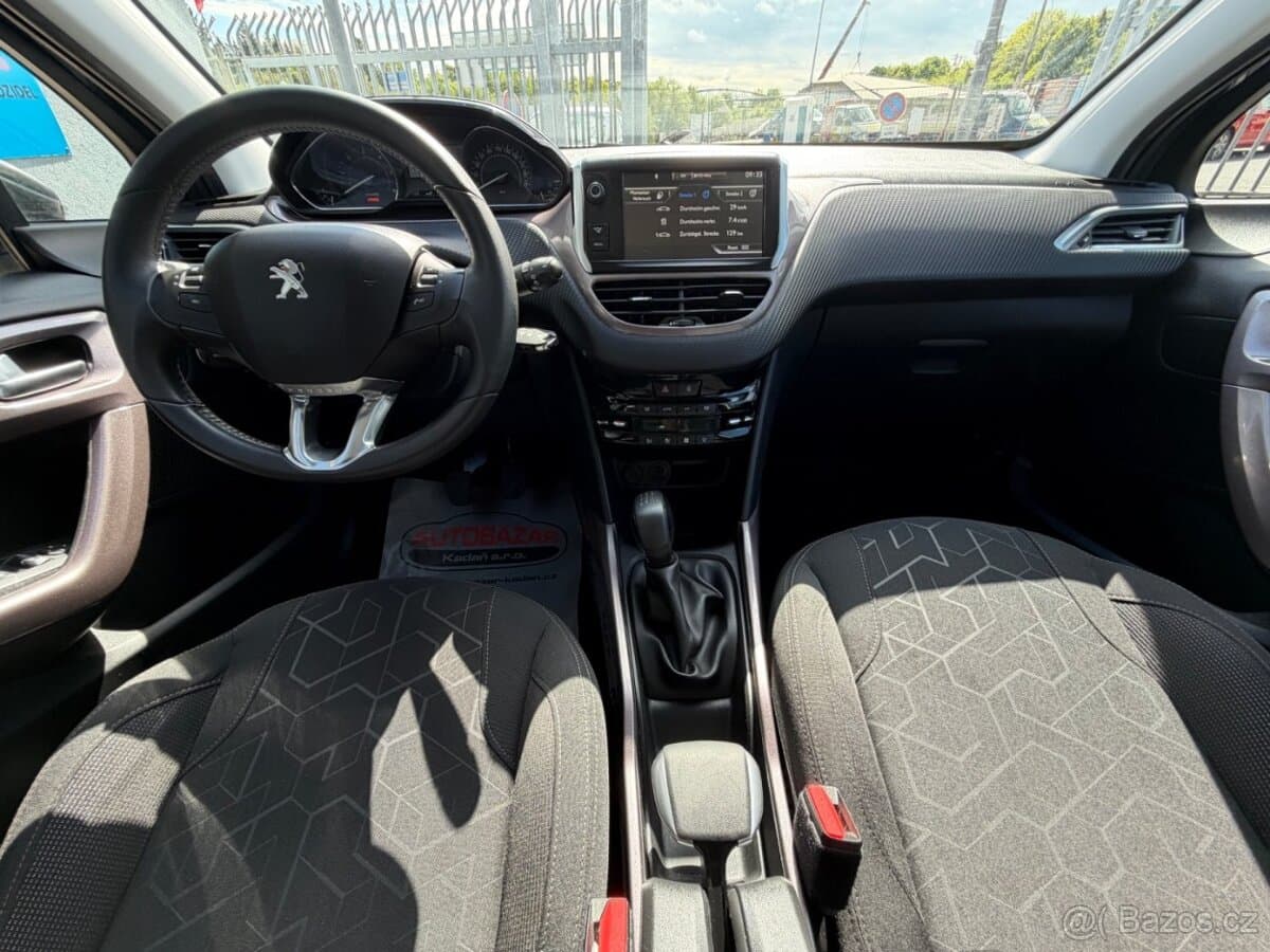 Peugeot 2008 - 13