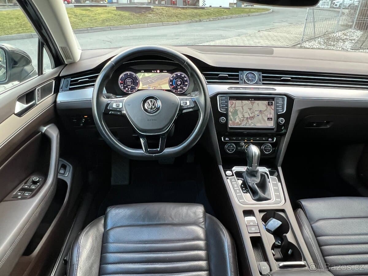 2016 Volkswagen PASSAT - 13