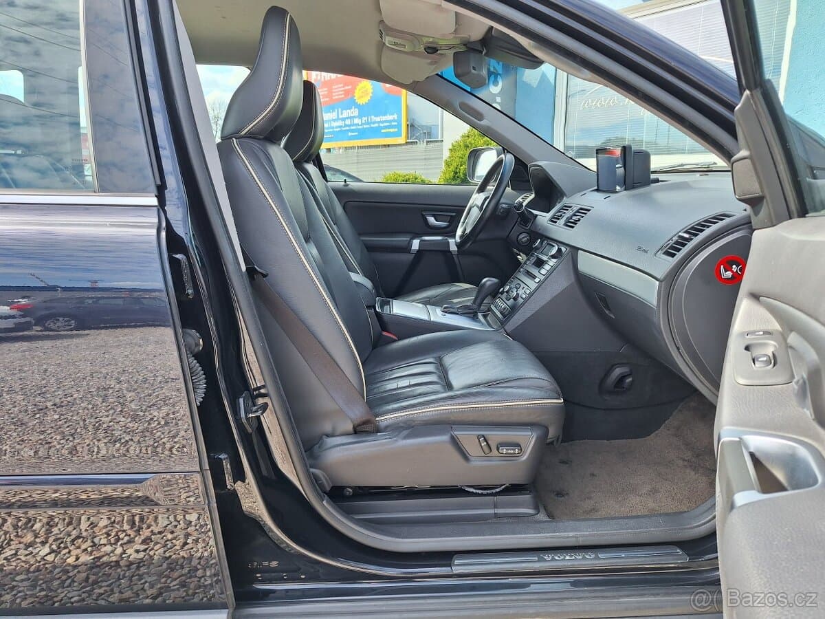 2010 Volvo XC90 - 13