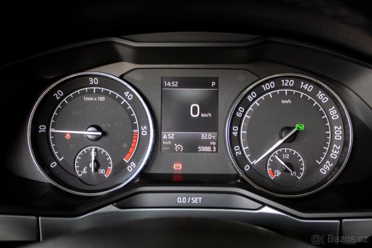 2019 Škoda SUPERB - 13