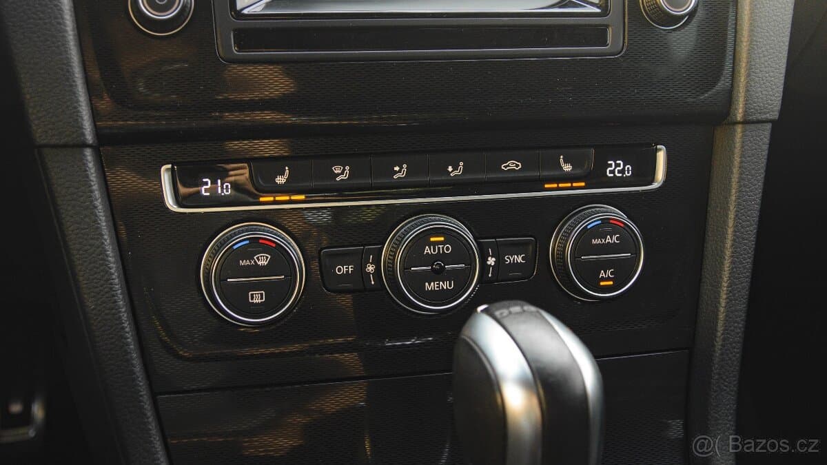 2015 Volkswagen GOLF - 13