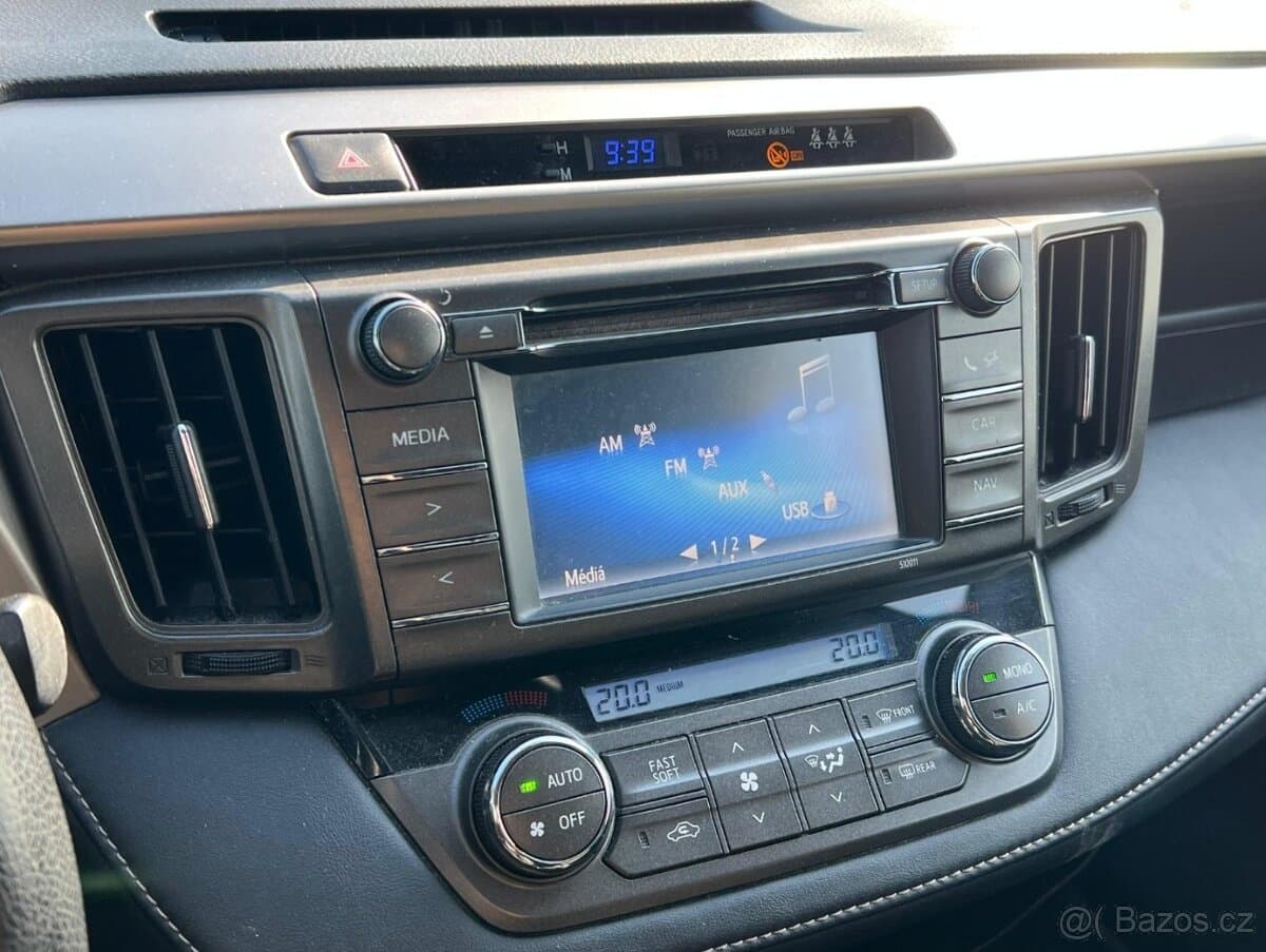 2014 Toyota RAV4 - 13