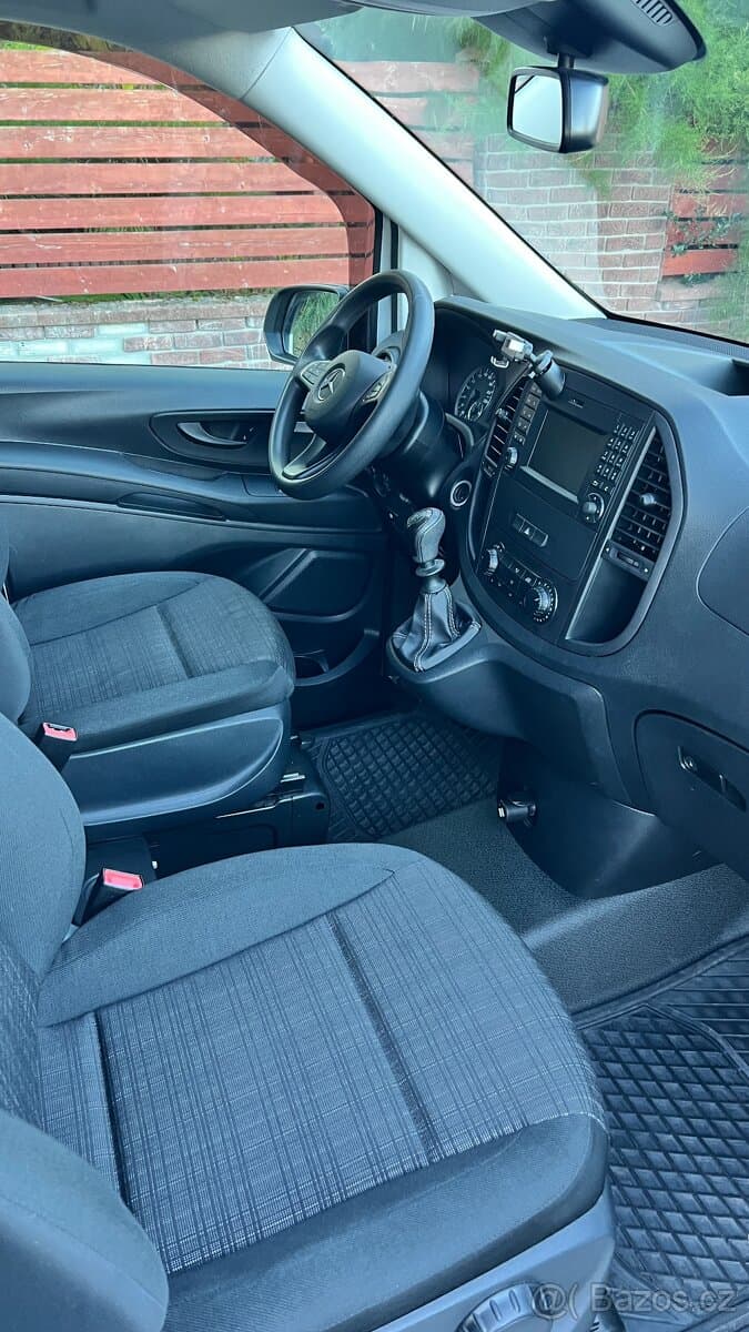 Mercedes-Benz VITO - 13