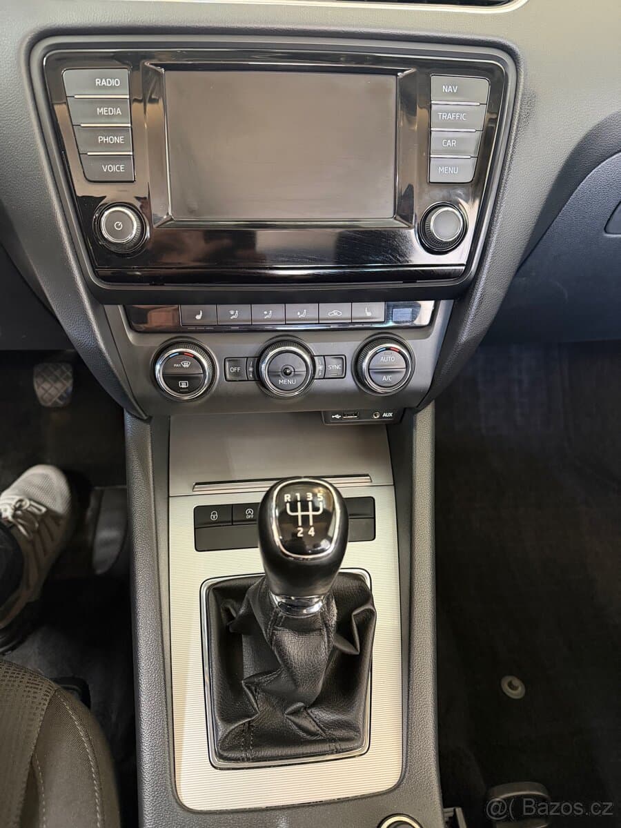 Škoda OCTAVIA - 13