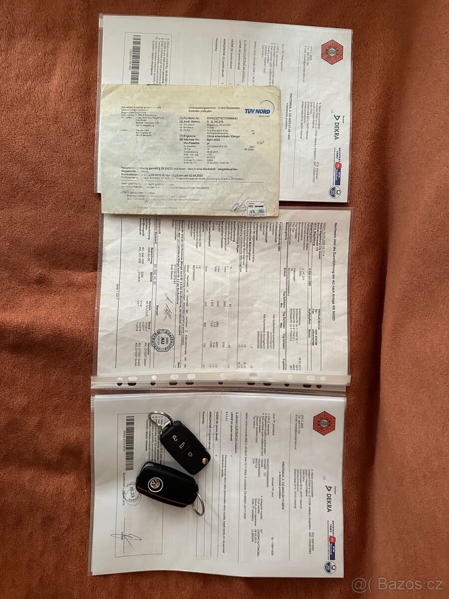 2013 Volkswagen BEETLE - 13
