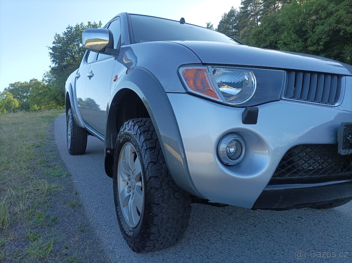 2009 Mitsubishi OSTATNÍ - 13