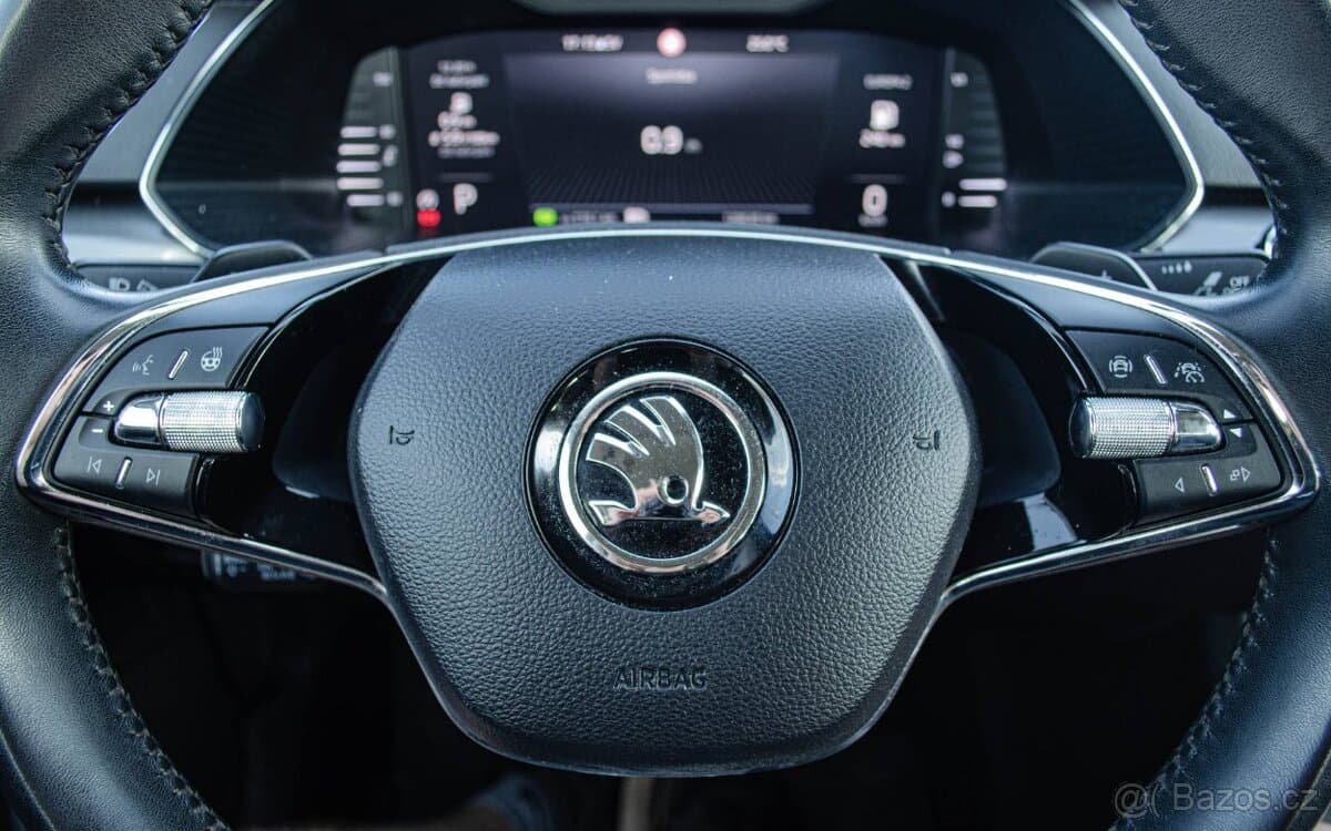 2022 Škoda SUPERB - 13