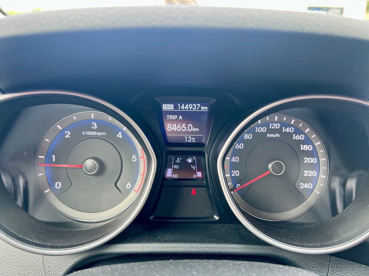 2013 Hyundai i30 - 13