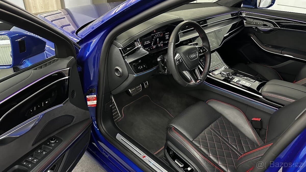 2022 Audi S8 - 13