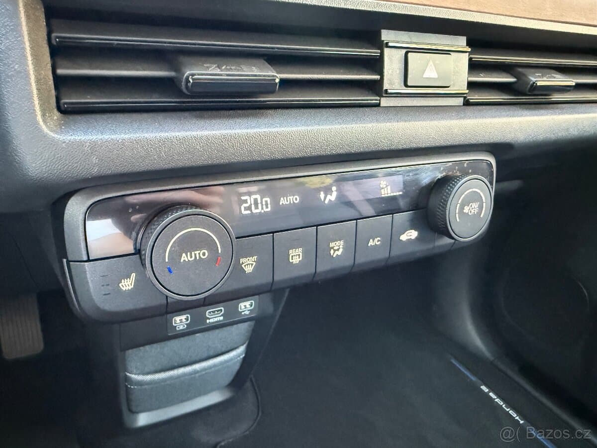 2021 Honda e - 13