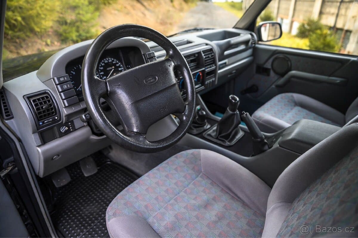 Land Rover DISCOVERY - 13