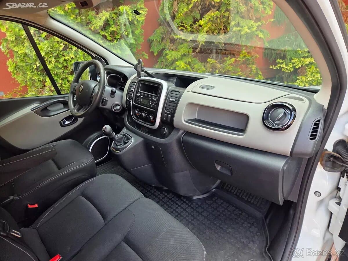 2017 Renault TRAFIC - 13