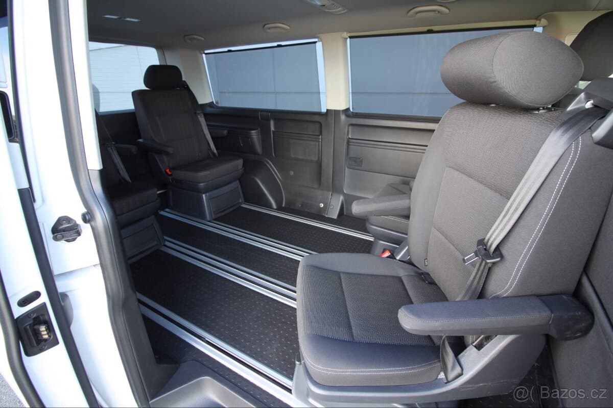 2018 Volkswagen MULTIVAN - 13