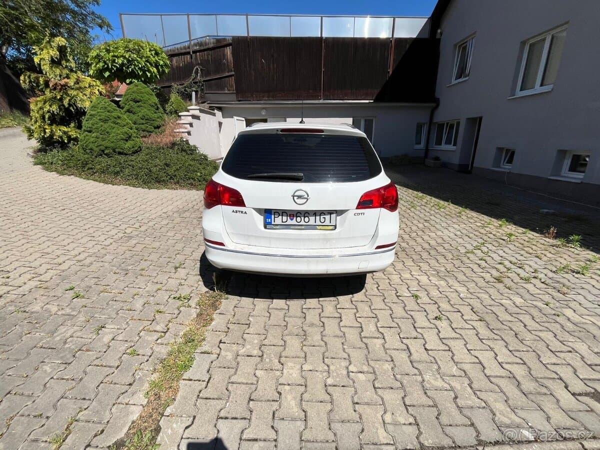2016 Opel ASTRA - 13