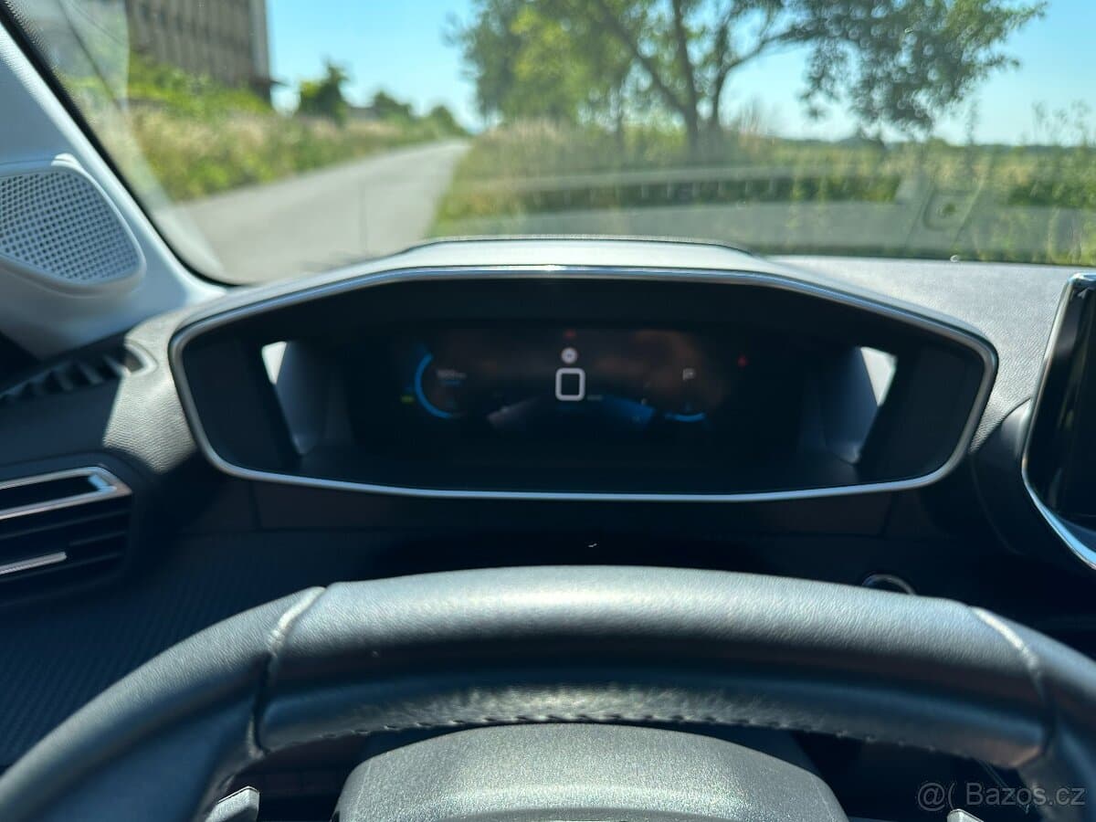 2020 Peugeot 208 - 13