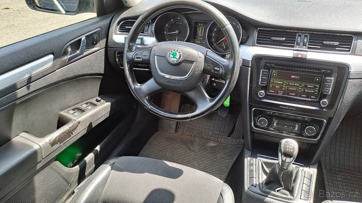 2010 Škoda SUPERB - 13
