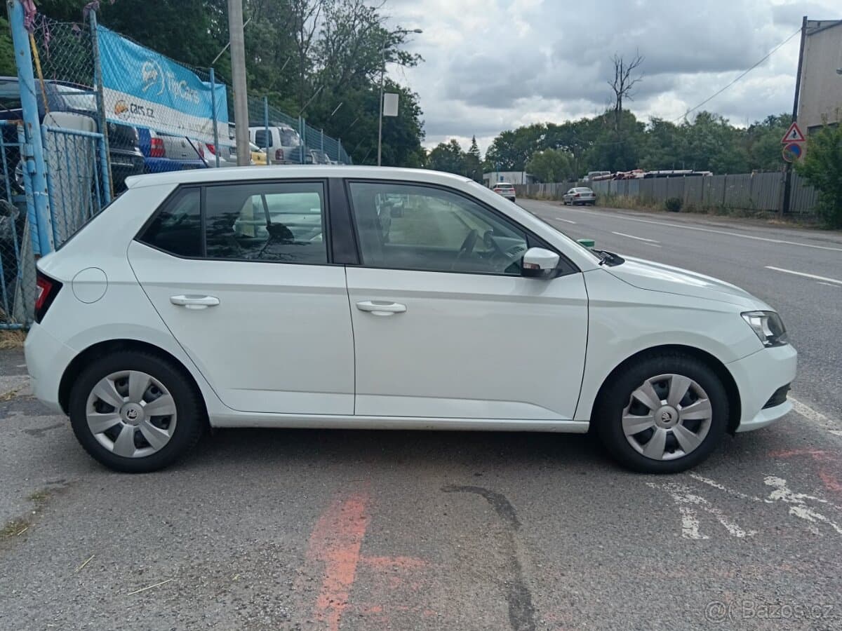 2016 Škoda FABIA - 13