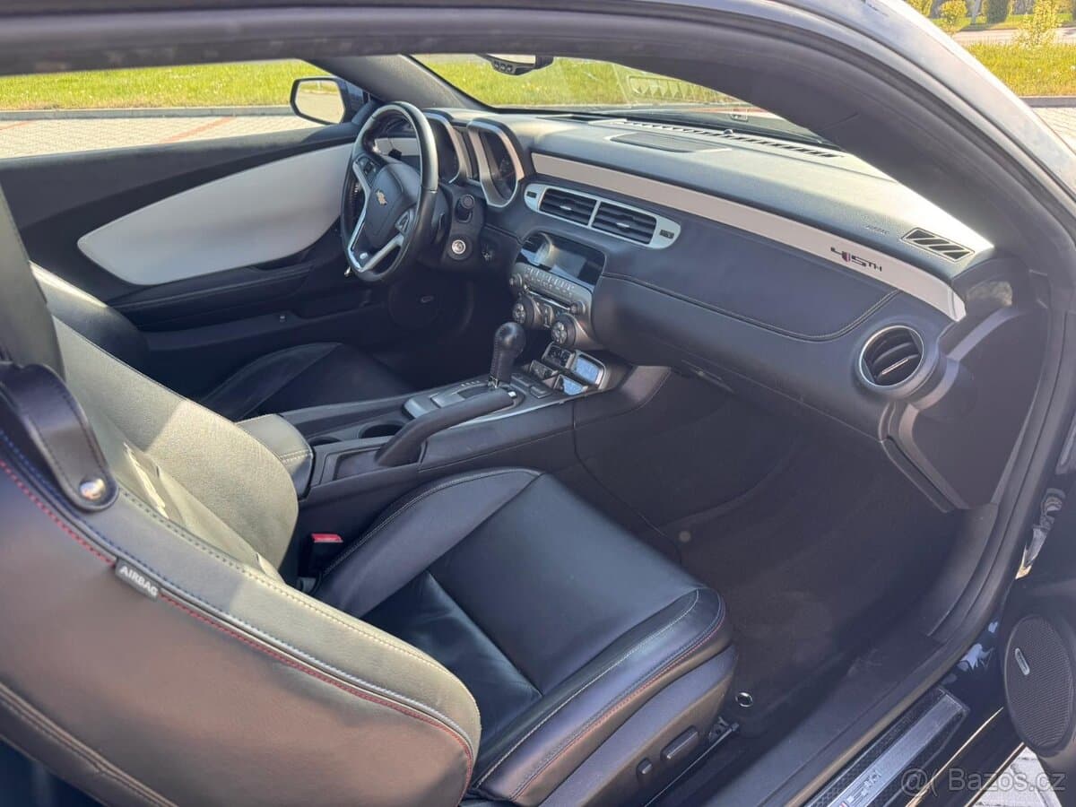 2012 Chevrolet CAMARO - 13
