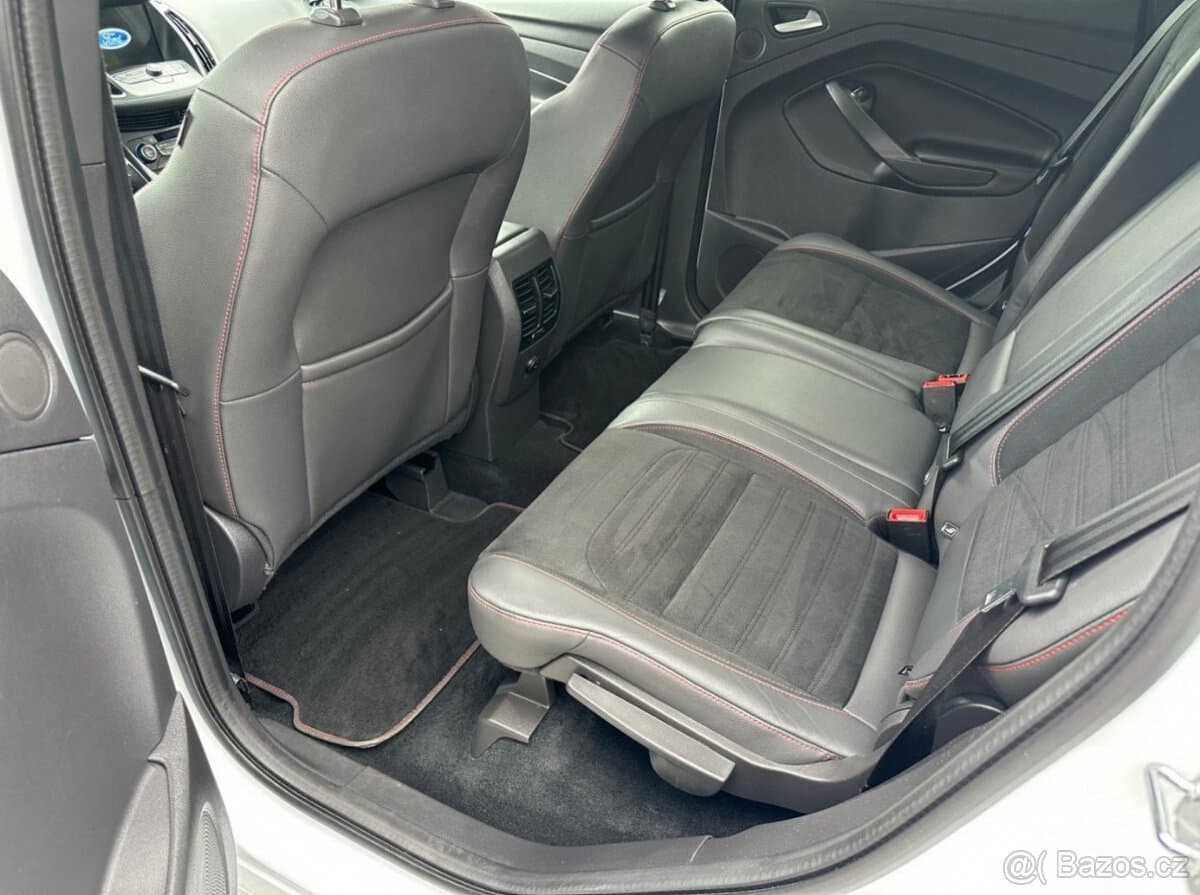 2019 Ford KUGA - 13